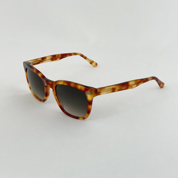 Elie Tahari Tortoise Square Sunglasses - Picture 1 of 7